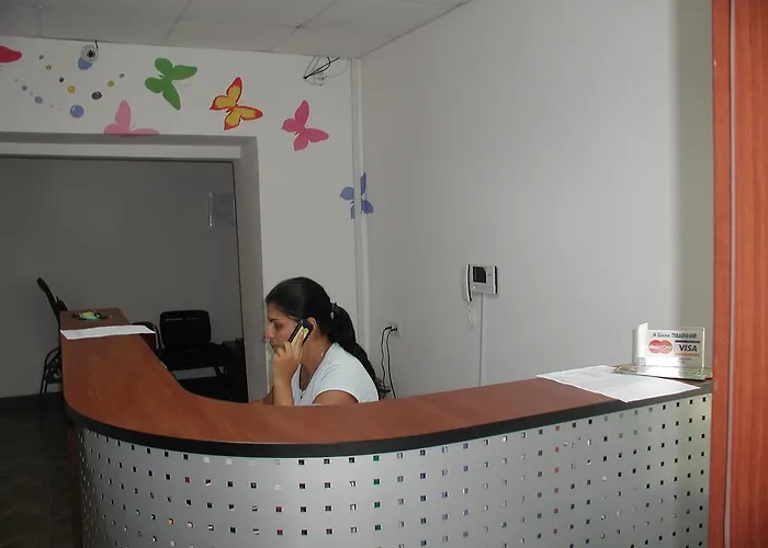 Hotell Zelenyi Kampus *