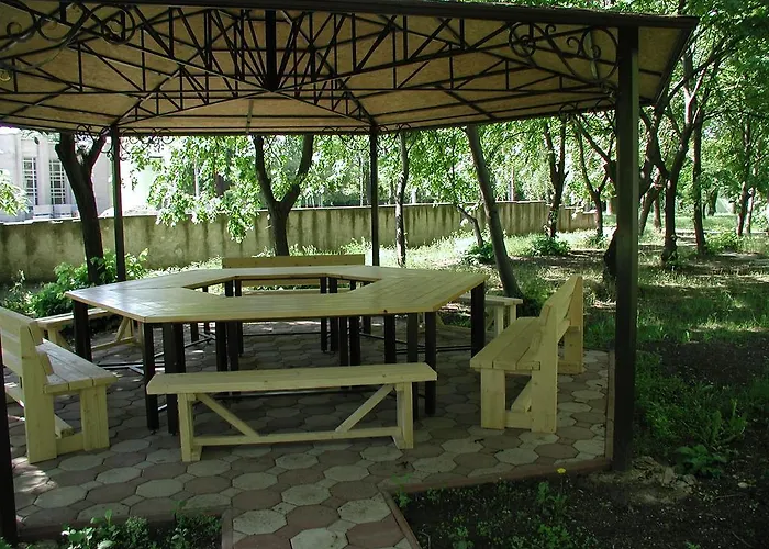 Hotell Zelenyi Kampus *