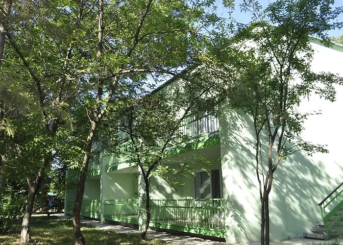 Готель Zelenyi Kampus *